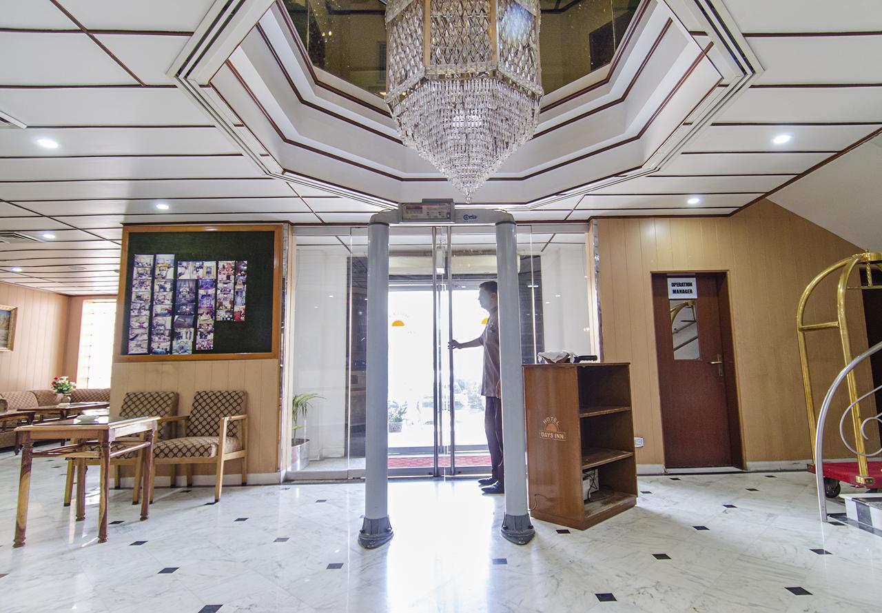 Hotel Galaxy カラチ エクステリア 写真